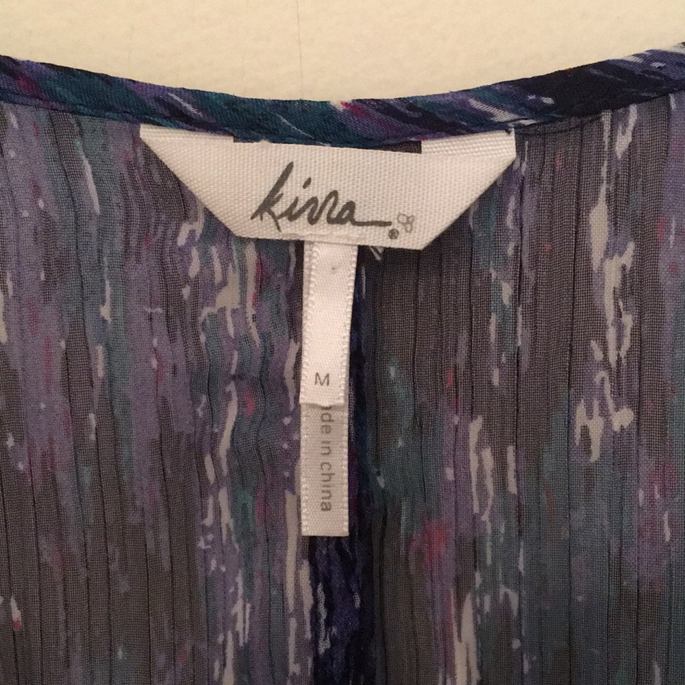 Kira sheer back tee - Picture 7 of 7